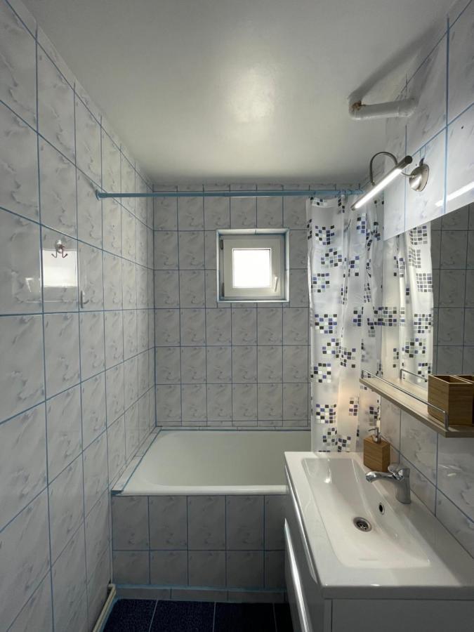 Soho Apartment Fagaras - 1 Bedroom & Extensible Couch 외부 사진